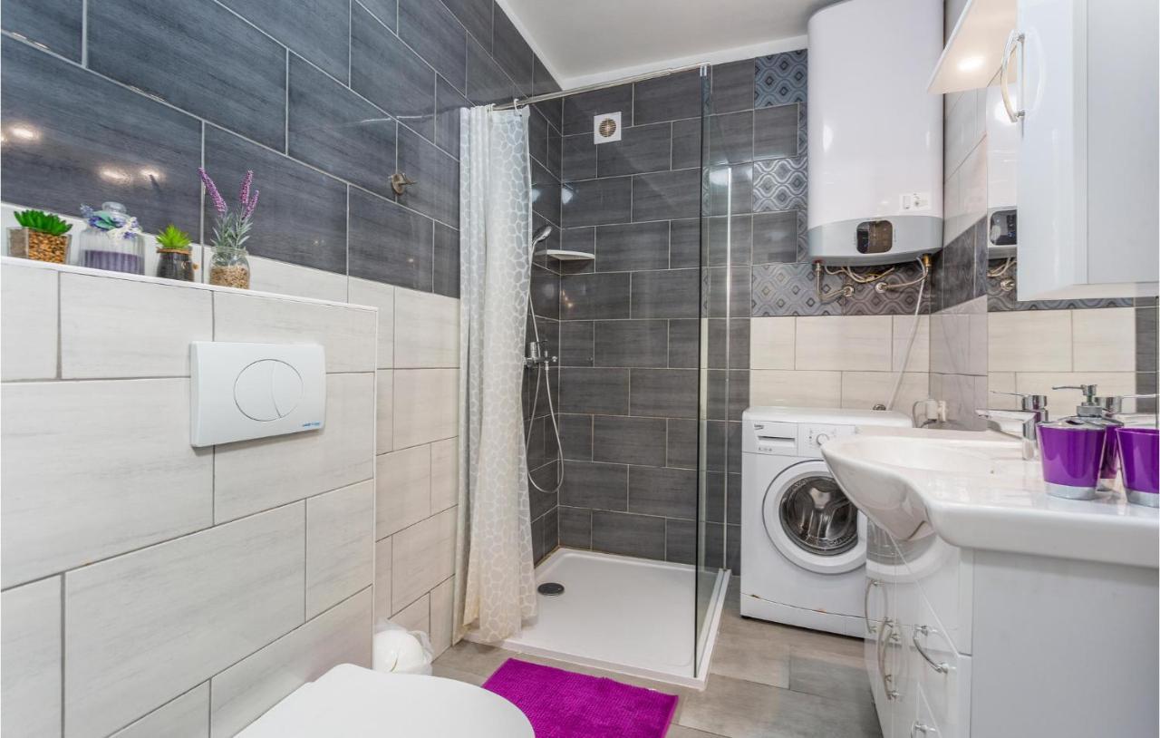 Beautiful Apartment In Stara Baska With Wifi Εξωτερικό φωτογραφία